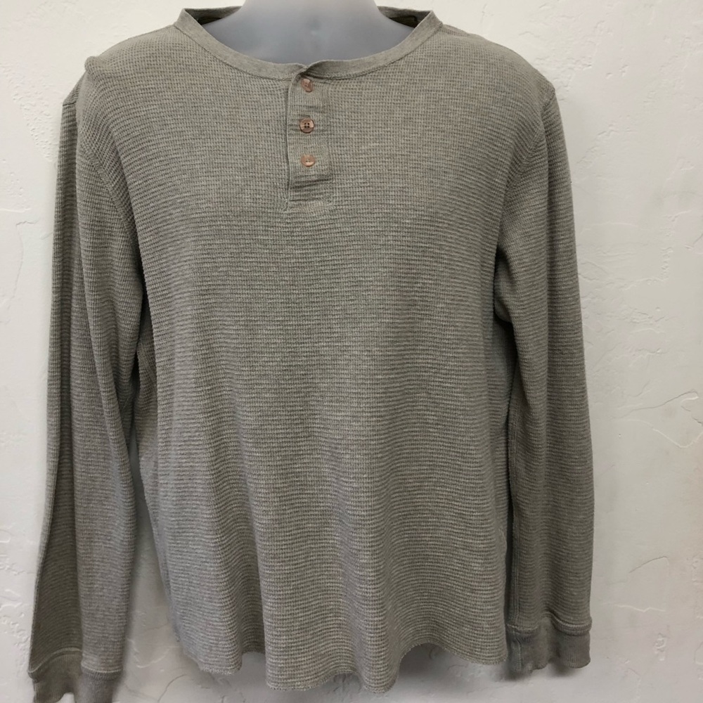 Men’s medium crewneck sweater